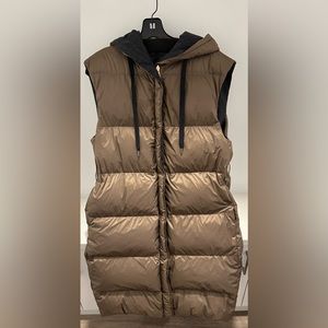 Brunello Cucinelli Drawstring Hooded Puffer Jacket